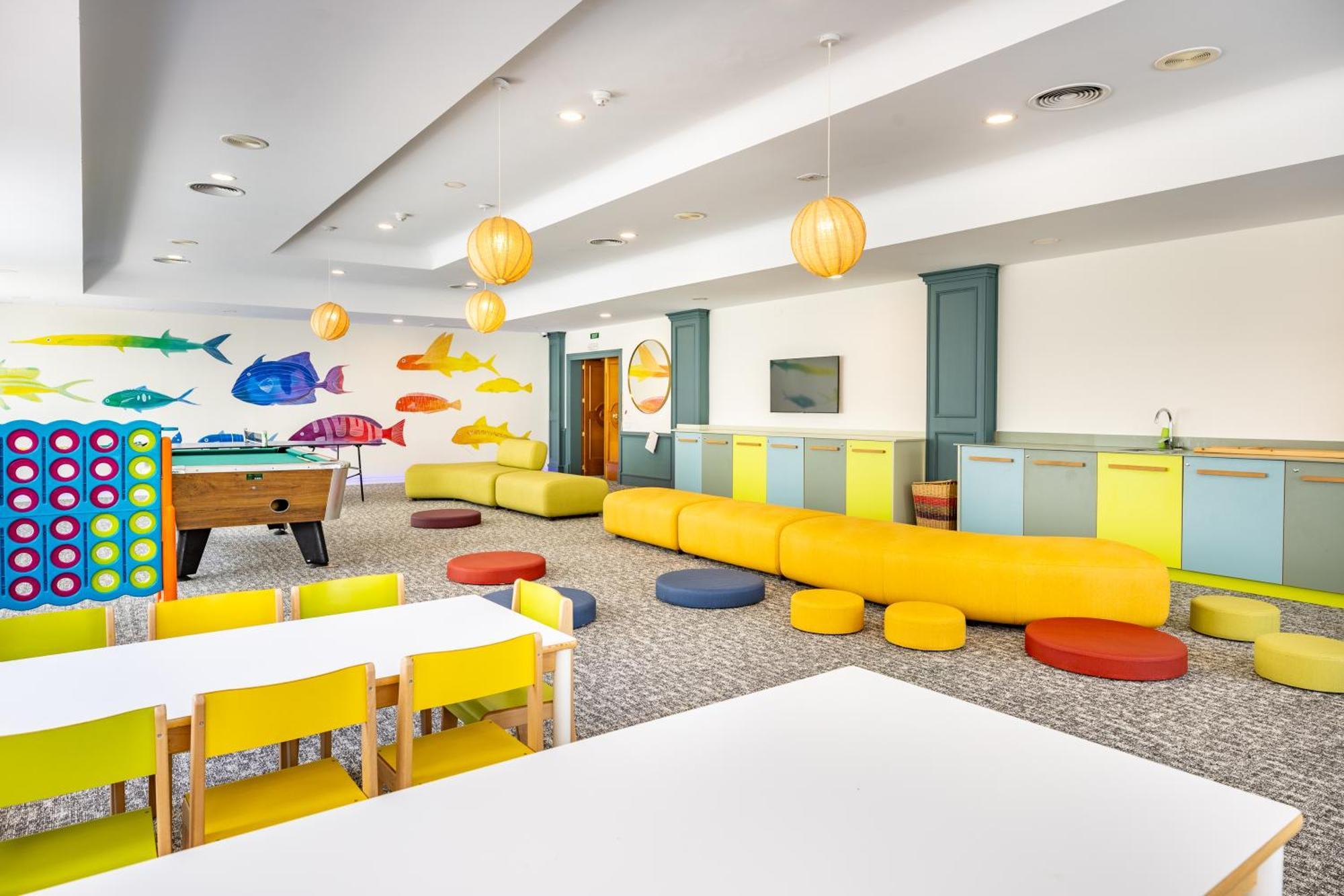 Grupotel Parc Natural & Spa Playa de Muro  Buitenkant foto The children's area