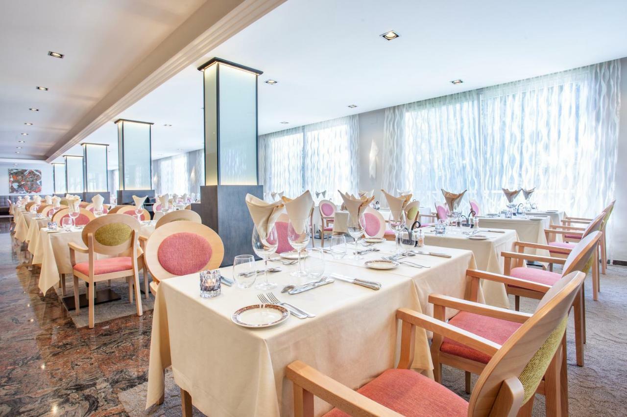 Grupotel Parc Natural & Spa Playa de Muro  Buitenkant foto Restaurant