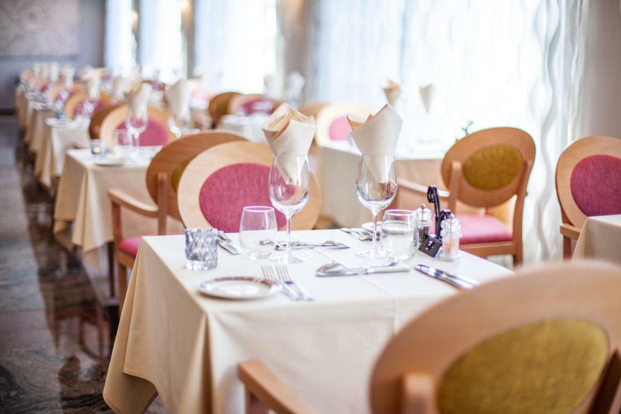 Grupotel Parc Natural & Spa Playa de Muro  Buitenkant foto Restaurant